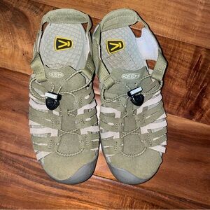 Keen Cypress Green Outdoor Sandals W7